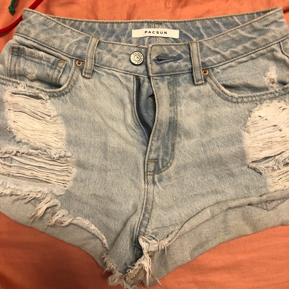 pacsun high rise festival shorts 🤍